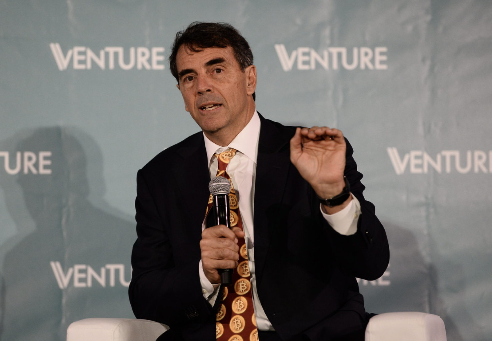 Tim Draper unterstützt Cardano-Accelerator „Apex“ für DeFi-Startups